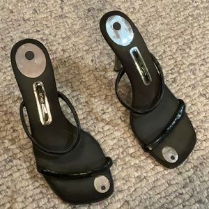 Black heels size 7